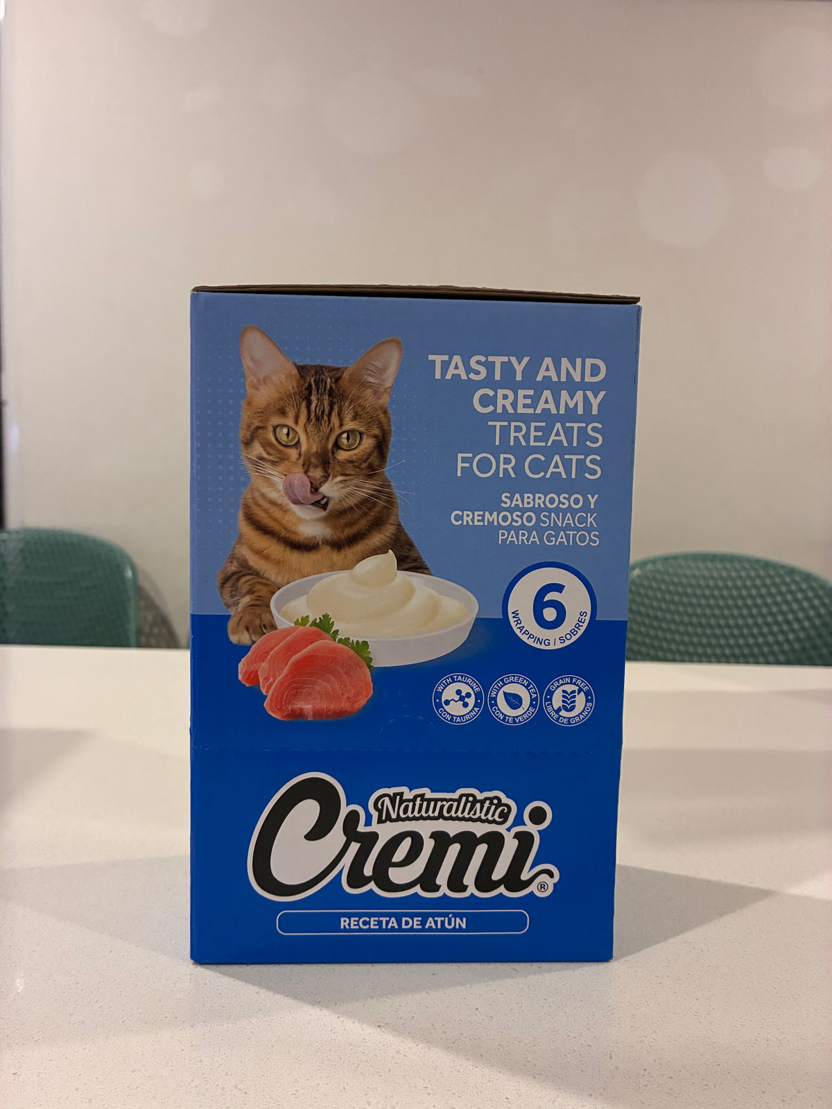 Packs Royal Canin Gato Indoor + Arena Sanitaria Ecologica de Tofu + Cajita Cremi con 30 tubitos sabor Atun
